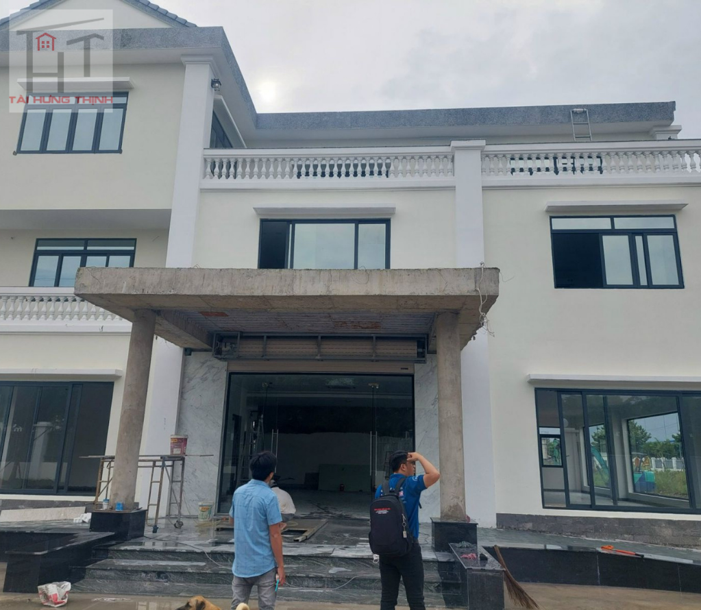 CÔNG TY TNHH TM XÂY DỰNG TRANG TRÍ NỘI THẤT TÀI HƯNG THỊNH